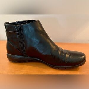 Black Ankle Boots with Side Zipper